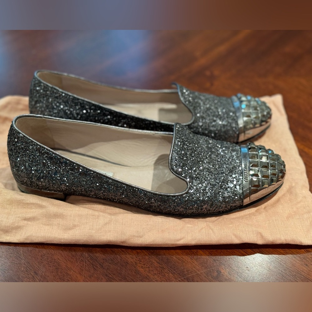 Authentic Miu Miu flats sz EU38